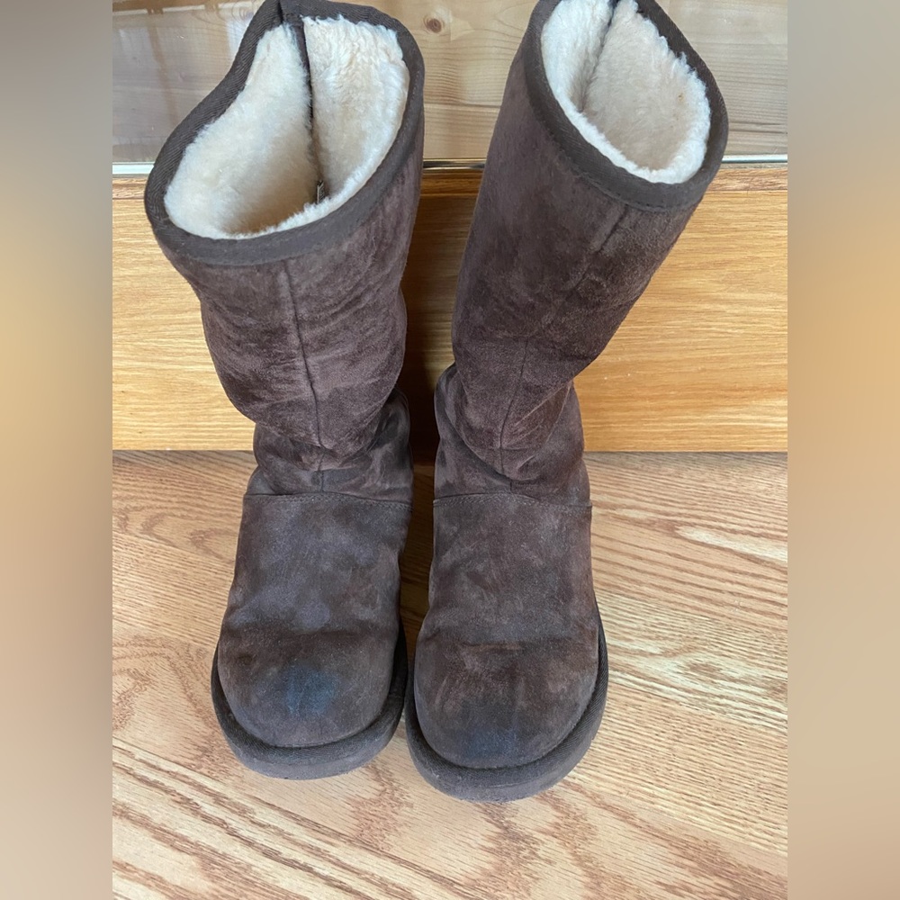 UGG Knightsbridge Size 7